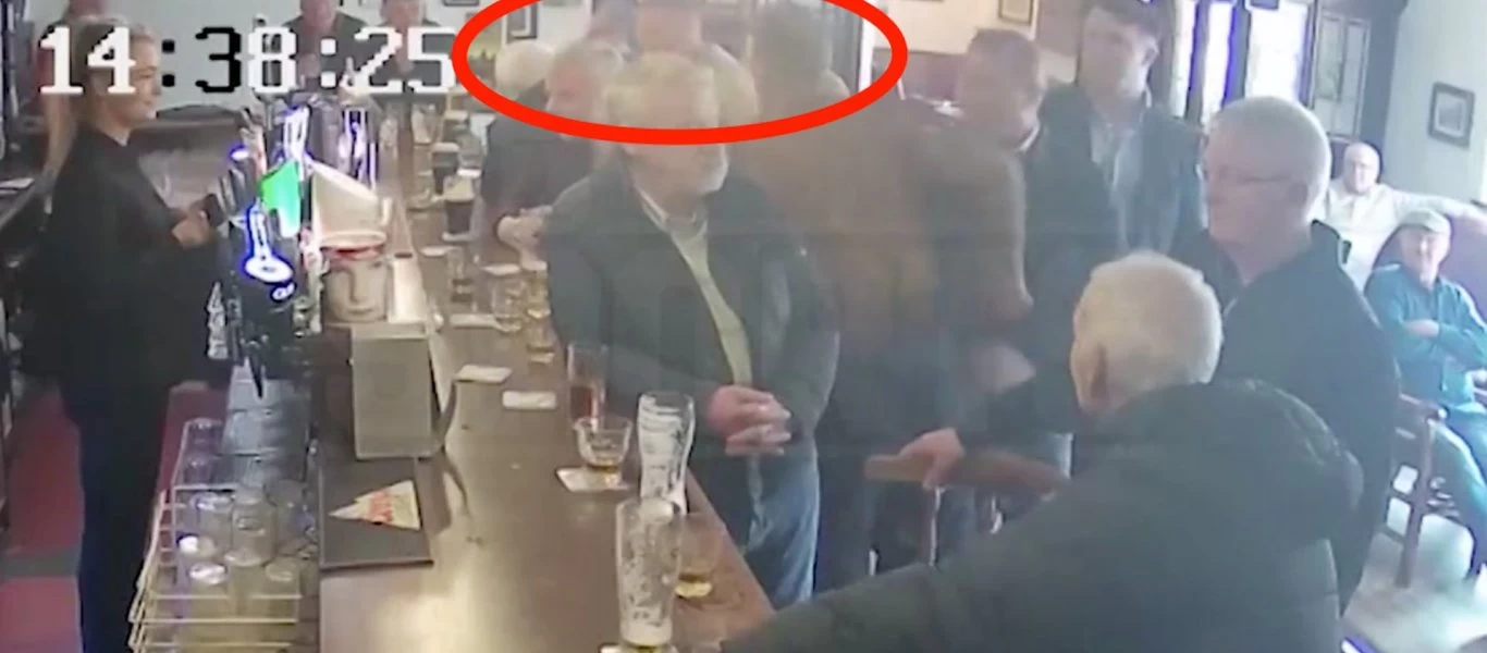 Εκτός ελέγχου ξανά ο παγκοσμίου φήμης πυγμάχος ΜακΓκρέκορ: Γρονθοκόπησε ηλικιωμένο γιατί αρνήθηκε κέρασμα (βίντεο)